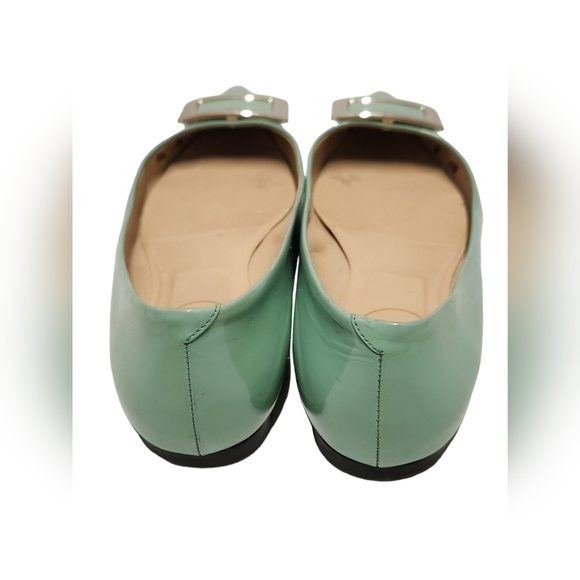 Roger Vivier Patent Flats SZ 36 - Picture 3 of 11